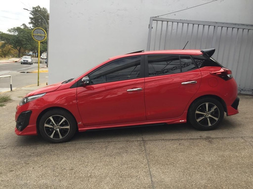 Imagen 4 de 10 de Toyota Yaris S Paco Gr Svt