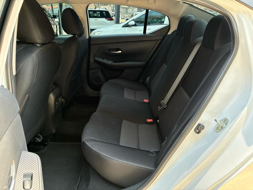 Nissan Sentra 2.0 Advance Mt