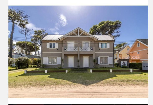 Venta Complejo 4 Casas C/ Piscina 150mts Mar! 110m2 Lote Y 400m2 Cub 100m2s Semicub