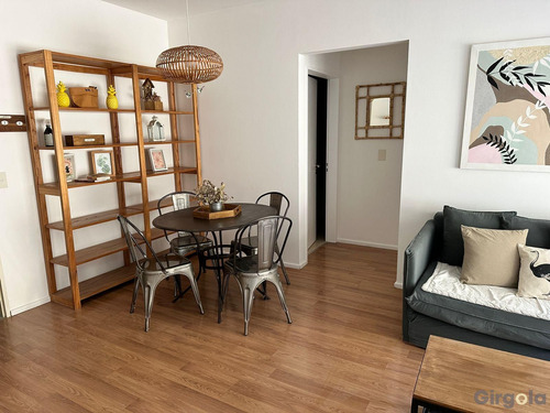 Venta De Departamento De 2 Amb Con Cochera En Palermo