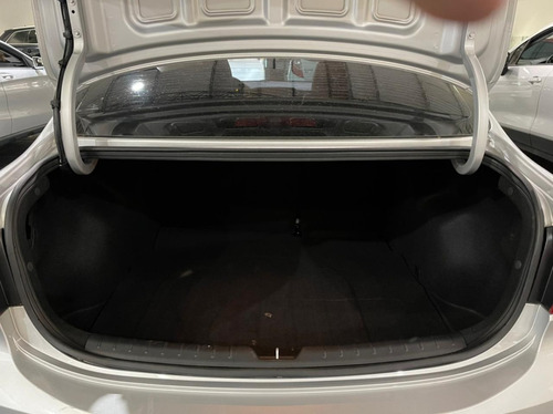 Kia Rio Zenith Automatica 4x2 Gasolina