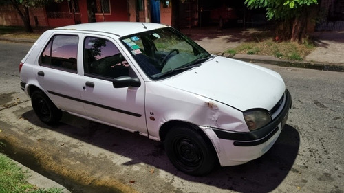 Imagen 3 de 8 de Ford Fiesta 2000 1.6 Lx Aa