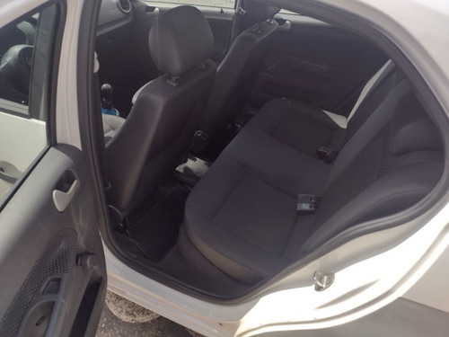 Imagem 9 de 12 de Gol City Trend Titan 1.0 T. Flex 8v 4p