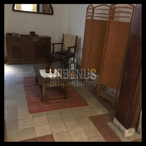 Apartamento De 2 Dormitorios Y Un Baño En Centro Sur- Ref: 49