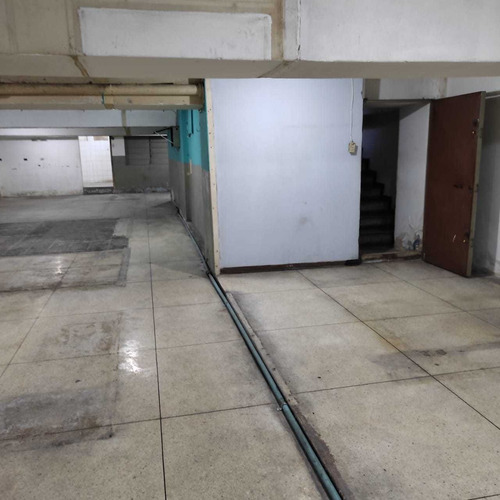 Imagen 3 de 6 de Local Comercial En Alquiler - Urb. Chacao