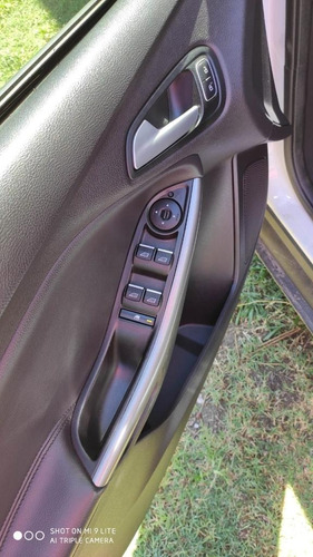 Ford Focus Iii 2.0 Sedan Se Plus At6 2015
