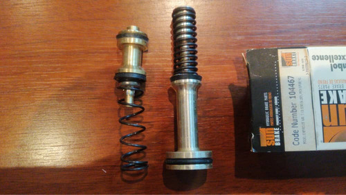 Kit De Bomba De Frenos C1500 88/91 Piston 1  =198