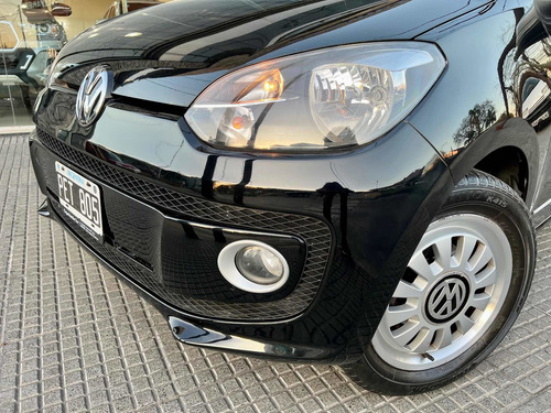 Imagen 15 de 17 de Volkswagen Up! 2015 1.0 High Up! 75cv 5 P