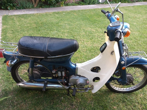 Imagen 2 de 4 de Honda C70e