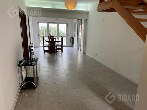 Imagen 11 de 30 de Casa En Venta, Zona Guemes.