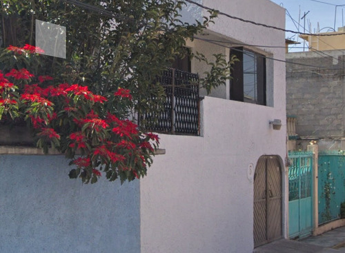 Casa En Venta En Jardines De Casa, Nueva Ecatepec, Edomex, / Recuperacion Bancaria Laab2
