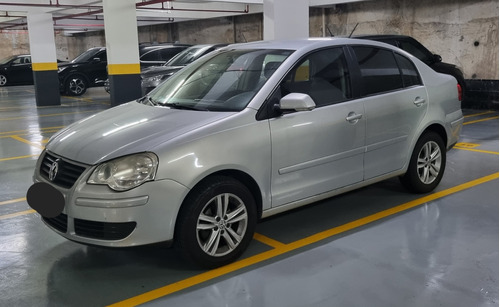 Volkswagen Polo Sedan 1.6 Vht Total Flex I-motion 4p