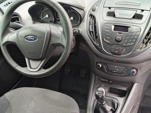 Ford Transit Courier 1.0 L3 2pl Courier