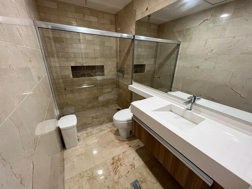 Imagen 12 de 17 de Belkliag Vende Amplia Casa De Lujo, Calle Cerrada En Trigal Valencia