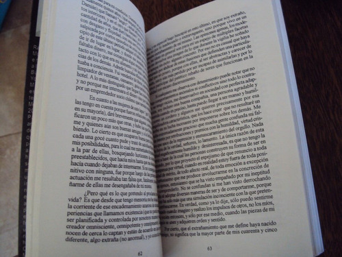 El Hombre Vacio. Rafael Marias. Novela Uruguaya Arca