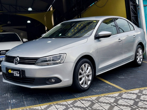 Volkswagen Jetta 2.0 Comfortline Flex 4p