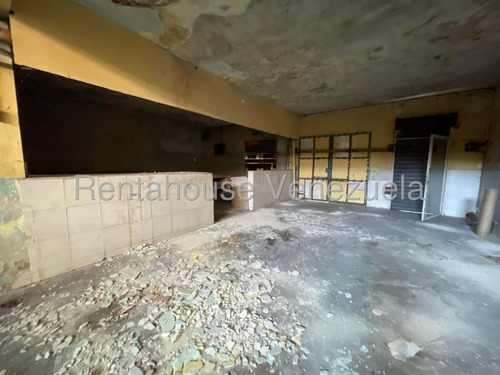 Oportunidad Galpón Con Locales Y Terreno En Venta En El Centro De Maracay Listo Para Comenzar A Operar En Su Negocio Nela 25-14082