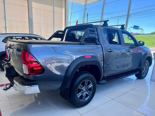 Toyota Hilux 2.4 Cd Sr 150cv 4x2