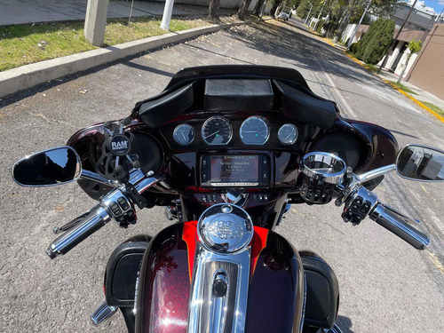 Imagen 14 de 15 de Harley Davidson Ultra Classic Cvo