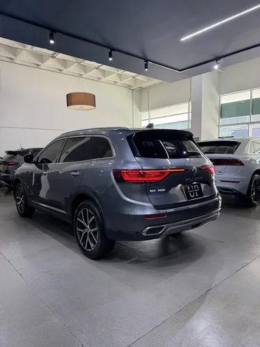 Renault Koleos 2.5 Intens 4X4 Bose