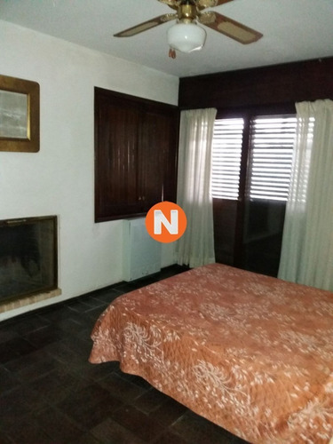 Oportunidad De Casa En Playa Mansa- Ref: 214970