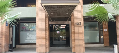 Padre Mariano Providencia, Lado Estacion Metro