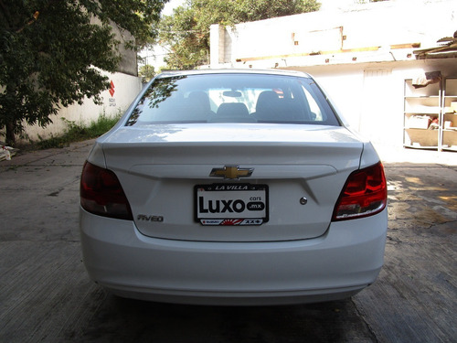 Imagen 14 de 15 de Chevrolet Aveo 4p Ls Tm5,a/ac.,r14