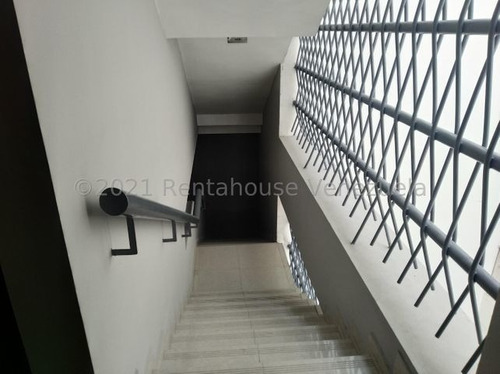 Imagen 11 de 30 de Apartamento En Venta El Pedregal Barquisimeto 22-11015 Yb