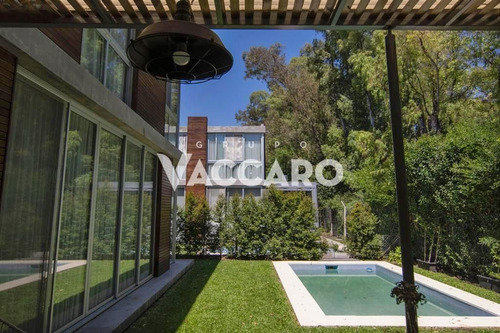 Imagen 11 de 13 de Casa En Venta En Parque Leloir En Condominio