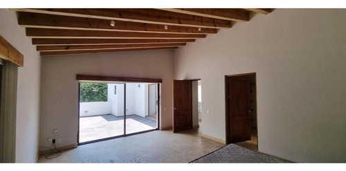 Gran Ubicacion De Esta Casa En Venta Y Renta