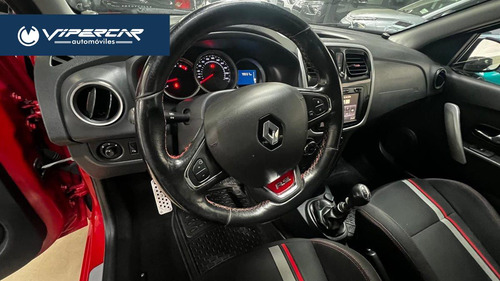 Renault Sandero RS 2.0