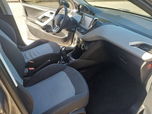Peugeot 208 1.5 Allure Touchscreen 2014
