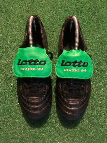 Chuteira De Travas Mizuno Morelia Com Língua De Lotto