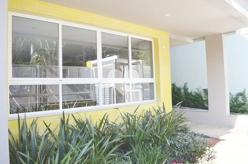 Apartamento 2 Dormitórios, 1 Suíte E Vaga Coberta. - 28-im437989