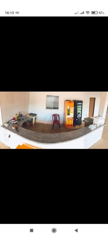 Chácara Com 2 Quartos, Sala Pequena , E Banheiro .