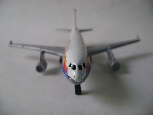 Imagen 9 de 10 de Nico Avion Metal Airlines Int. Lines 26 13 X 11 Cm (avv 39)