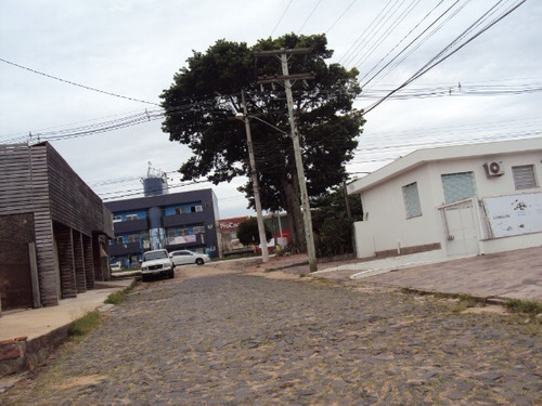 Casa Em Querência Com 3 Dormitórios - Vi3734