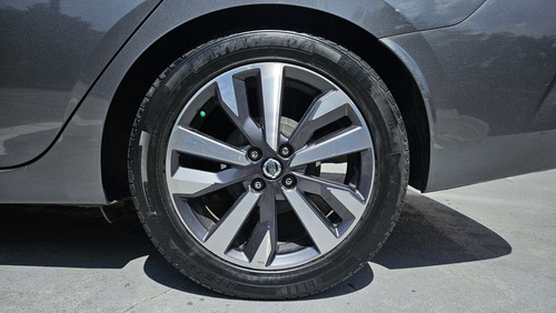 Nissan Versa Exclusive