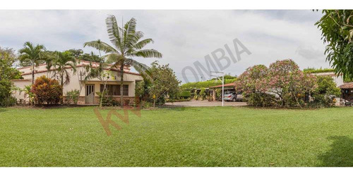 Vendo Casa Independiente Barrio Pance - Cali- Valle, Colombia.-9407