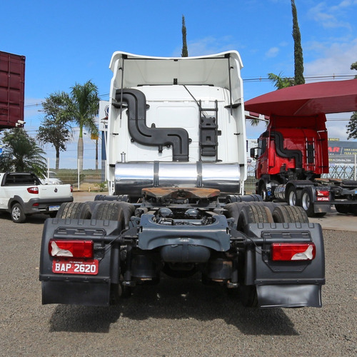Imagem 4 de 11 de Scania R440 - 2013/13 - 8x2 (bap 2620)