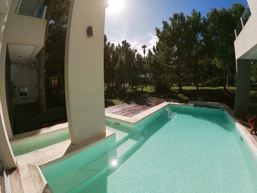 Imagen 10 de 30 de Casa En Costa Esmeralda En Venta - Golf Ii 349