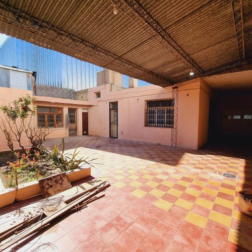 Venta Casa 3 Dormitorios Local Comercial. San Luis. J. G. Funes N°732