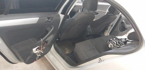 Volkswagen Vento 2.0 Advance I 110cv