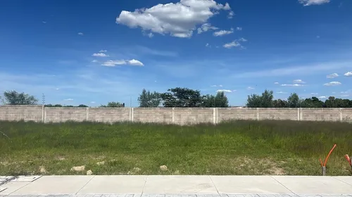 Terreno En Venta En Ferrara Residencial