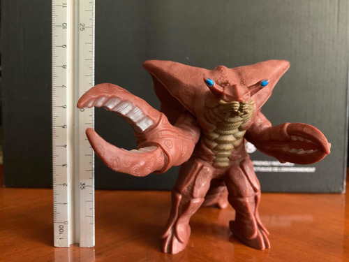 Ultra Monsters Reicubas / Figura Kaiju Bandai / Ultraman (Usado)