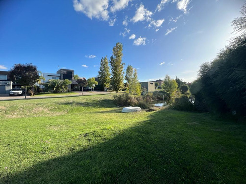 Terreno Lote En Venta En San Benito, Villanueva, Tigre