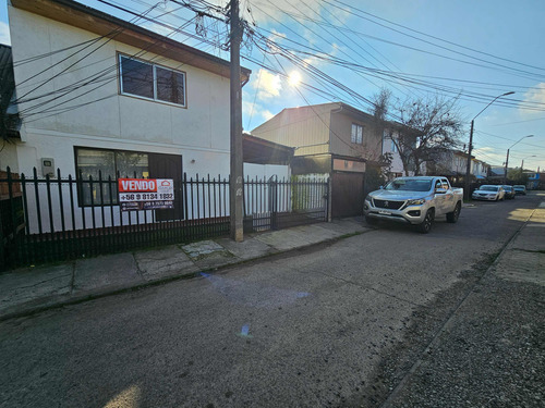 Casa De Dos Pisos Ubicada En Boldo I