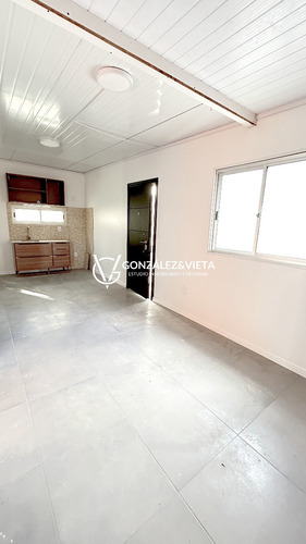 Apartamento En Alquiler De 2 Dormitorios En Piedras Blancas