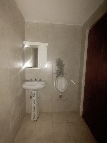 Imagen 10 de 11 de Local En Alquiler. Exelente Ubicacion