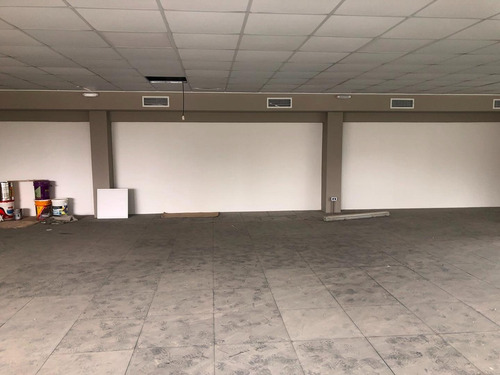 Imagen 3 de 11 de Oficina En Alquiler :: Parque Industrial Moron :: 132m2